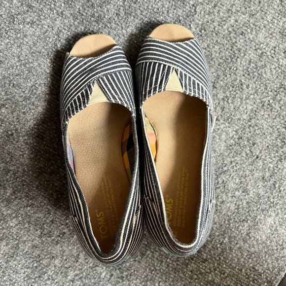 TOMS Peep Toe Navy Nautical Striped‎ Wedges with Box Size 6 - Picture 2 of 16